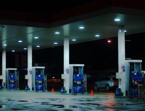 Oil Bulls Struggling as Exxon Mobil Dominates Market